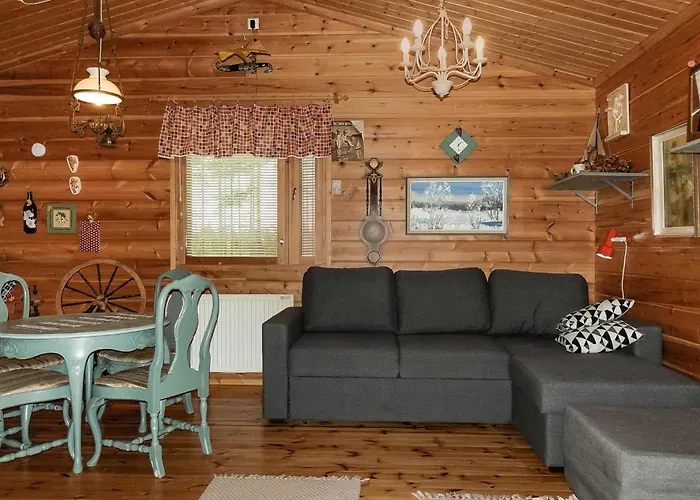 Eemeli By Interhome בית נופש Puomila